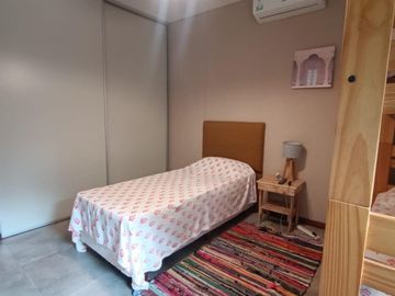 Casa en venta - 5 Dormitorios 4 Baños - Pinamar