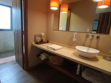Casa en venta - 5 Dormitorios 4 Baños - Pinamar