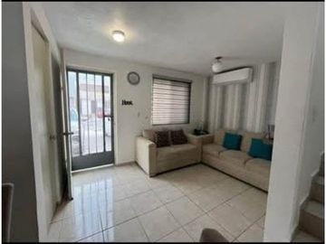 CASA EN VENTA AMUEBLADA GARCÍA