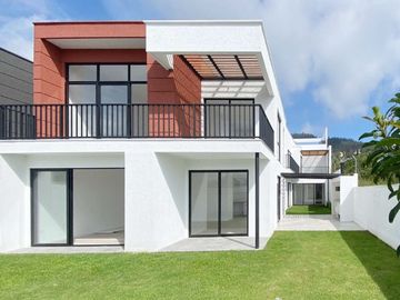 VENTA DEPARTAMENTO POR ESTRENAR YANAZARAPATA