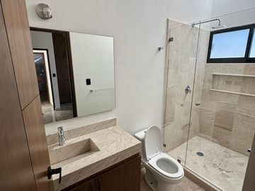 Casa venta En cumbres del Lago Juriquilla