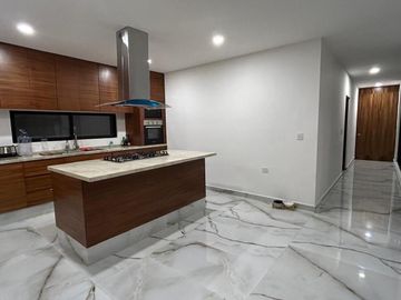 🏡✨ Residencia de Lujo en Jardines de la Rejoyada