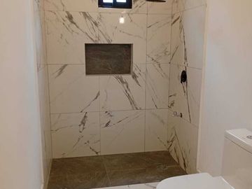 🏡 Residencia de lujo de Una Planta en Venta