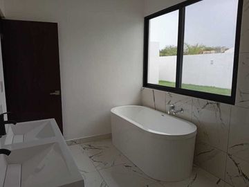 🏡 Residencia de lujo de Una Planta en Venta