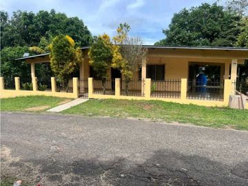 SE VENDE CASA DE 3 REC.Y TERRENO EN EL ESPINO, DE LA CHORRERA(FT3U)