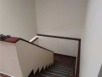 CASA EN VENTA, BARRIO SPRING