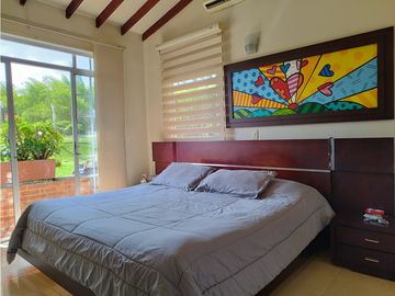 VENTA HERMOSA CASA ESTILO TRADICIONAL EN CERRITOS PEREIRA