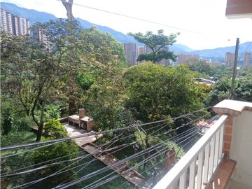 Venta de casa unifamiliar independiente en Molinares, Bello