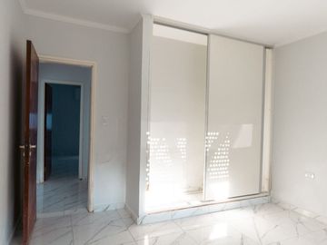 Complejo casa y 9 departamentos en block