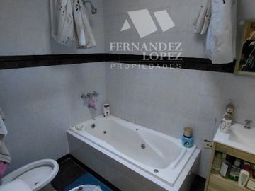 Casa en venta en Quilmes Oeste