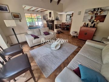 Casa en Venta en Las Condesas/La Fuente