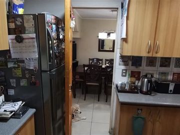 Casa en Venta en Avda. Cuatro Poniente con Avda, Cristo Redentor, Maipu.