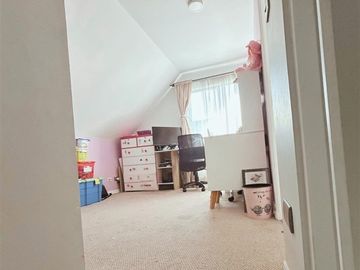 Casa en Venta en Barrio el Rosal de Vespucio, Maipú