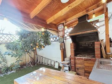 Casa en Venta en Barrio el Rosal de Vespucio, Maipú