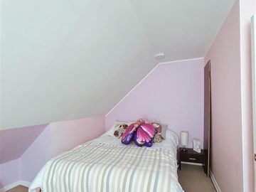 Casa en Venta en Barrio el Rosal de Vespucio, Maipú