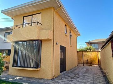Casa en Venta en Av. Alfredo Silva Carvallo / Pdte José Manuel Balmaceda