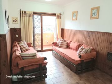 OPORTUNIDAD !! Venta Departamento 2 amb zona centro, cochera