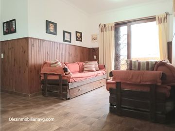 OPORTUNIDAD !! Venta Departamento 2 amb zona centro, cochera