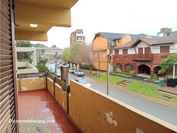 OPORTUNIDAD !! Venta Departamento 2 amb zona centro, cochera