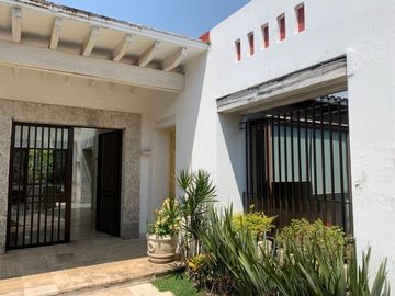 RENTA RESIDENCIA EN CUERNAVACA EN SUMIYA