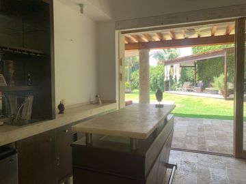 RENTA RESIDENCIA EN CUERNAVACA EN SUMIYA