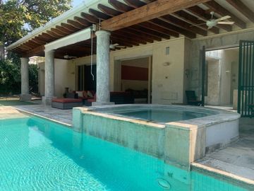 RENTA RESIDENCIA EN CUERNAVACA EN SUMIYA