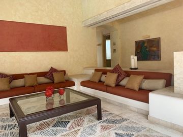 RENTA RESIDENCIA EN CUERNAVACA EN SUMIYA