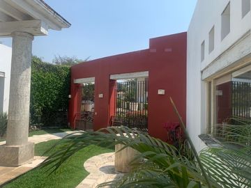 RENTA RESIDENCIA EN CUERNAVACA EN SUMIYA