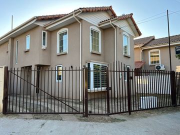 ARRIENDO HERMOSA PROPIEDAD EN MIRADOR ANDINO MACHALÍ