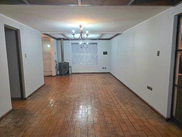 Vende Casa en Condiminio Villa Alemania  Los Ángeles.