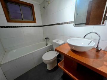 Vende Casa en Condiminio Villa Alemania  Los Ángeles.