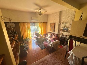 Casa PH en venta en Wilde Oeste