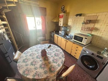 Casa PH en venta en Wilde Oeste