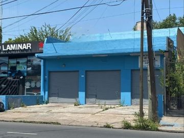 VENTA DOS LOCALES EN BLOQUE LAS LOMAS SAN ISIDRO