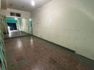 VENTA DOS LOCALES EN BLOQUE LAS LOMAS SAN ISIDRO