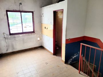 VENTA DOS LOCALES EN BLOQUE LAS LOMAS SAN ISIDRO