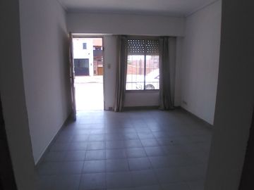 Departamento Tipo Casa en venta en Lanus Oeste