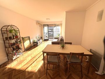 DEPARTAMENTO 4 AMBIENTES  CON DEPENDENCIA  BALCON