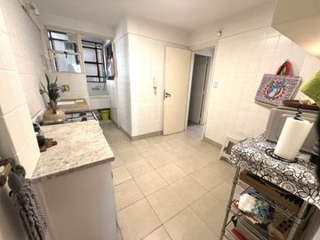 DEPARTAMENTO 4 AMBIENTES  CON DEPENDENCIA  BALCON