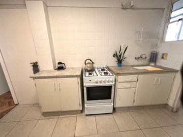 DEPARTAMENTO 4 AMBIENTES  CON DEPENDENCIA  BALCON