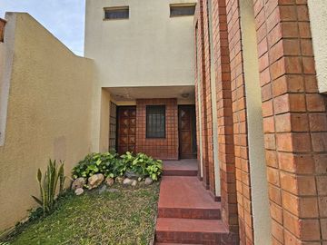 CASA EN VENTA 4 AMBIENTES SAN MIGUEL APTO CREDITO