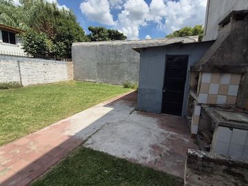 VENTA CASA 3 AMB  LOS ALAMOS 300 m2 APTO CREDITO