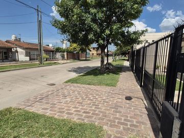 VENTA CASA 3 AMB  LOS ALAMOS 300 m2 APTO CREDITO