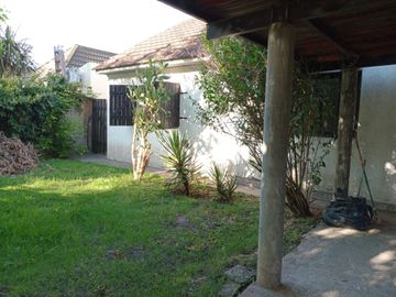 CASA 5 AMBIENTES - OPORTUNDAD