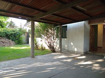 CASA 5 AMBIENTES - OPORTUNDAD
