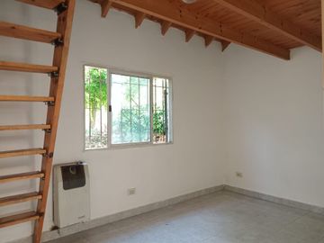 CASA 5 AMBIENTES - OPORTUNDAD