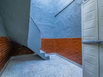VENTA PH DUPLEX 5 AMB. CON PATIO Y TERRAZA URQUIZA