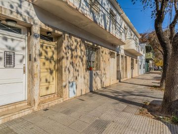 VENTA PH DUPLEX 5 AMB. CON PATIO Y TERRAZA URQUIZA