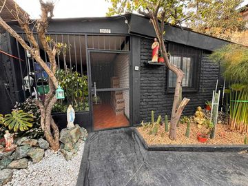 Casa en venta en MACUL
