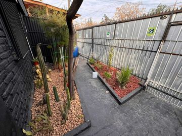 Casa en venta en MACUL